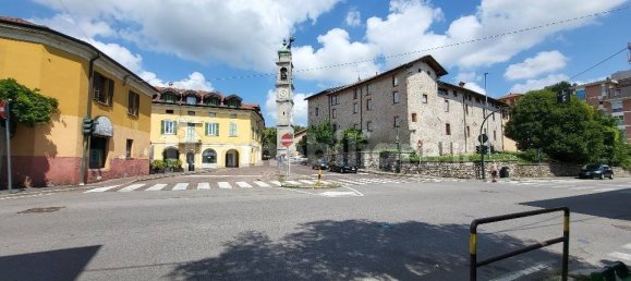 3غرفة عقار تجاري في Varese, Italy رقم 272726 25