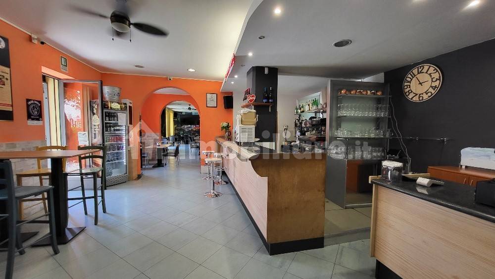 3غرفة عقار تجاري في Varese, Italy رقم 272726