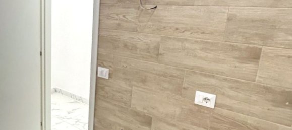 4 rooms Apartment in Rome, Italy No. 16864 31