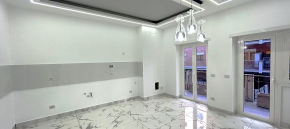 4 rooms Apartment in Rome, Italy No. 16864 2