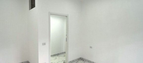 4 rooms Apartment in Rome, Italy No. 16864 14
