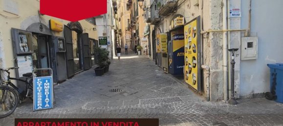 3 bedrooms Apartment in Salerno, Italy No. 360002 3