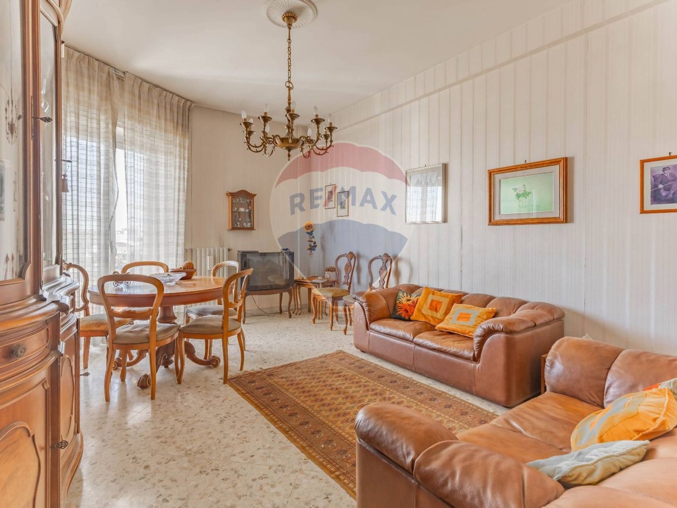 Квартира с 3 спальнями в Бари, Италия № 356164