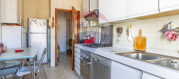 Квартира с 3 спальнями в Бари, Италия № 356164 11