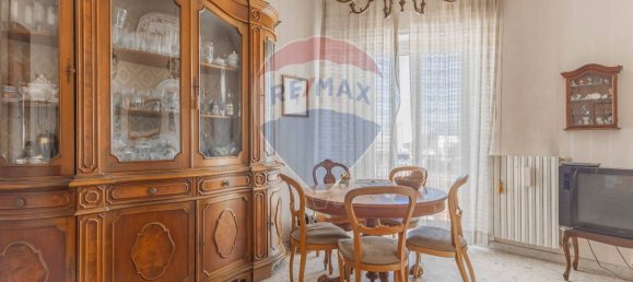 Квартира с 3 спальнями в Бари, Италия № 356164 4