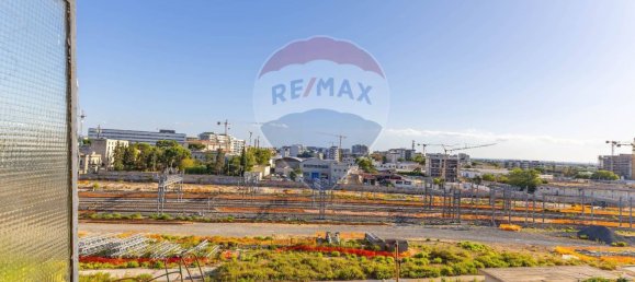 Квартира с 3 спальнями в Бари, Италия № 356164 31