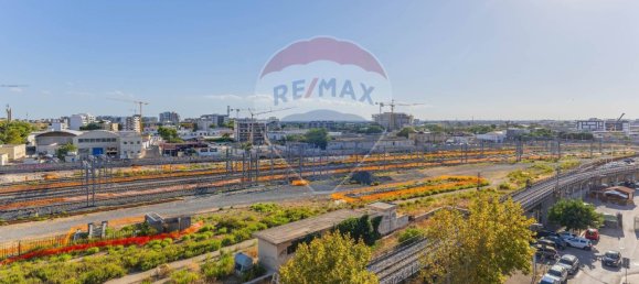 Квартира с 3 спальнями в Бари, Италия № 356164 29