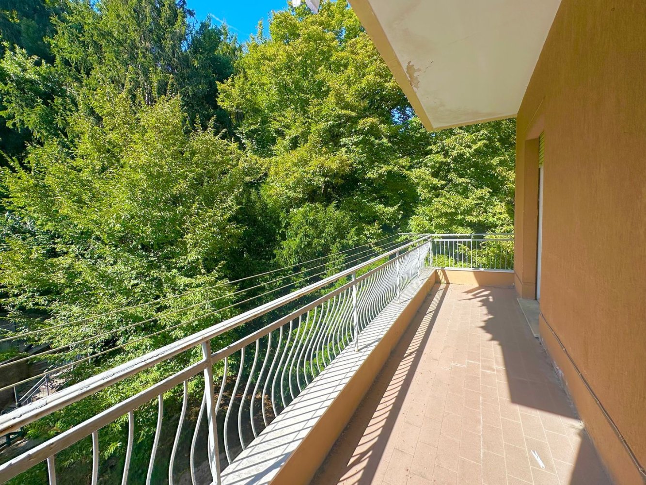 6 bedrooms Apartment in Genoa, Italy No. 339968