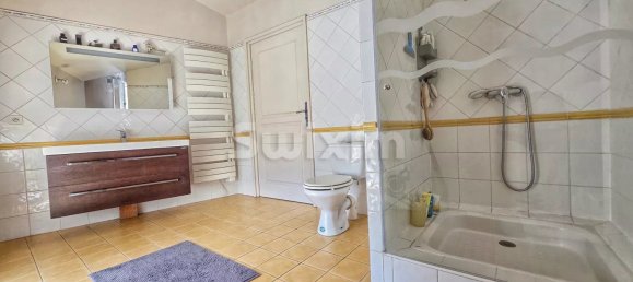 6 غرف نوم فيلا في Montelimar, France رقم 341245 12