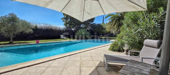 6 غرف نوم فيلا في Montelimar, France رقم 341245 10