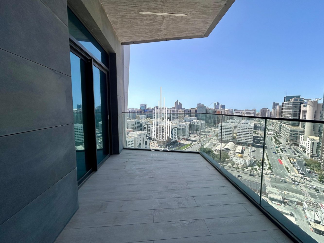 Apartamento T2 em Tourist Club Area, UAE N.º 38000