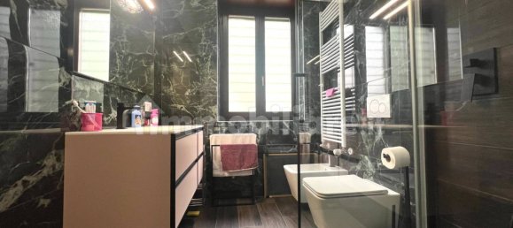 Apartamento de 1 dormitorio en Verona, Italy No. 216397 10