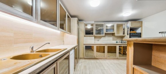 3 bedrooms Apartment in Paris, France No. 162837 14