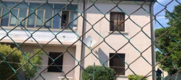 3 rooms Apartment in Cavarzere, Italy No. 9021 6