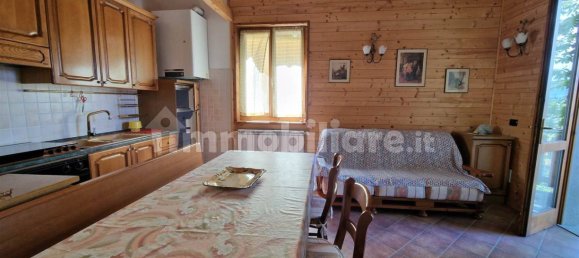 4 Schlafzimmer Villa in Montecreto, Italy, Nr. 215677 18