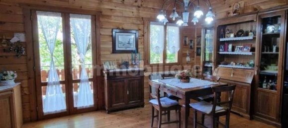 4 Schlafzimmer Villa in Montecreto, Italy, Nr. 215677 7