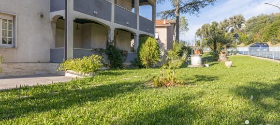 Apartamento de 8 divisões em Filottrano, Italy N.º 238704 9