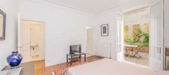 2 bedrooms Apartment in Paris, France No. 334973 3