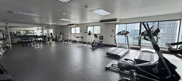 3 Schlafzimmer Eigentumswohnung in Khlong Toei, Thailand, Nr. 62842 5