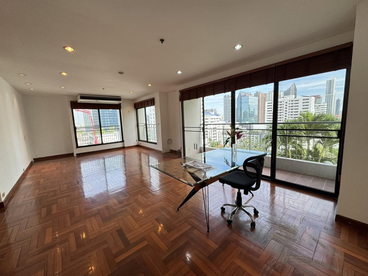 3 Schlafzimmer Eigentumswohnung in Khlong Toei, Thailand, Nr. 62842