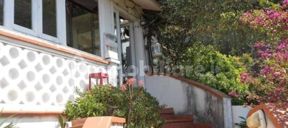 4 bedrooms Villa in Massa, Italy No. 76190 19