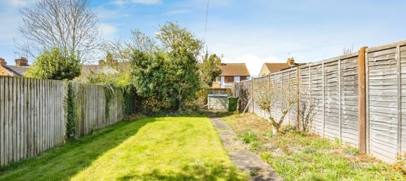 3 bedrooms Commercial property in Bushey, United Kingdom No. 6211 18