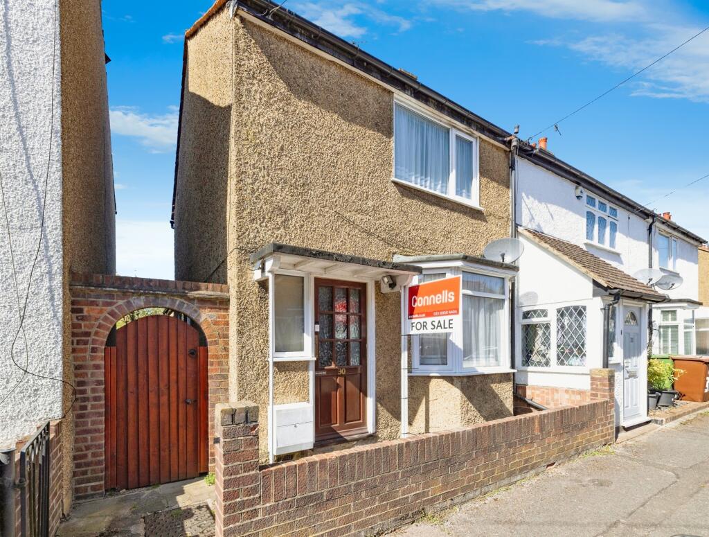 3 bedrooms Commercial property in Bushey, United Kingdom No. 6211