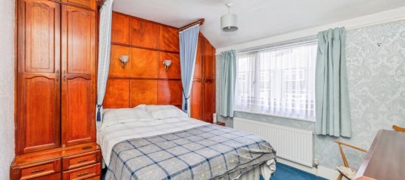 3 bedrooms Commercial property in Bushey, United Kingdom No. 6211 6