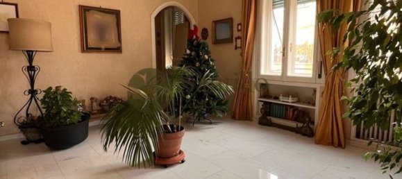 6 rooms Apartment in Rome, Italy No. 66690 6