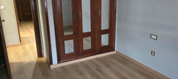 4 bedrooms Apartment in Valencia, Spain No. 158365 16