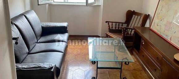 Apartamento de 4 dormitorios en Livorno, Italy No. 167533 2
