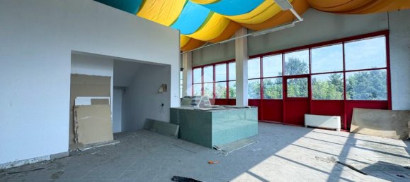 Armazém de 10 divisões em Peschiera del Garda, Italy N.º 158760 13