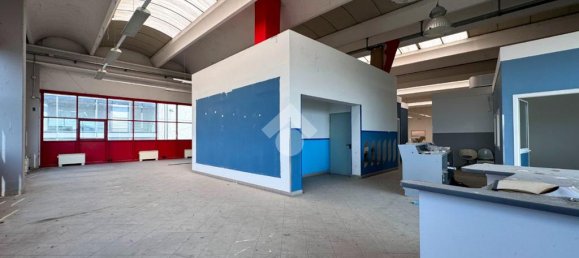 Armazém de 10 divisões em Peschiera del Garda, Italy N.º 158760 11