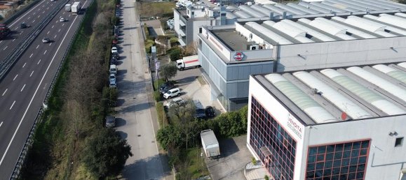 Armazém de 10 divisões em Peschiera del Garda, Italy N.º 158760 26