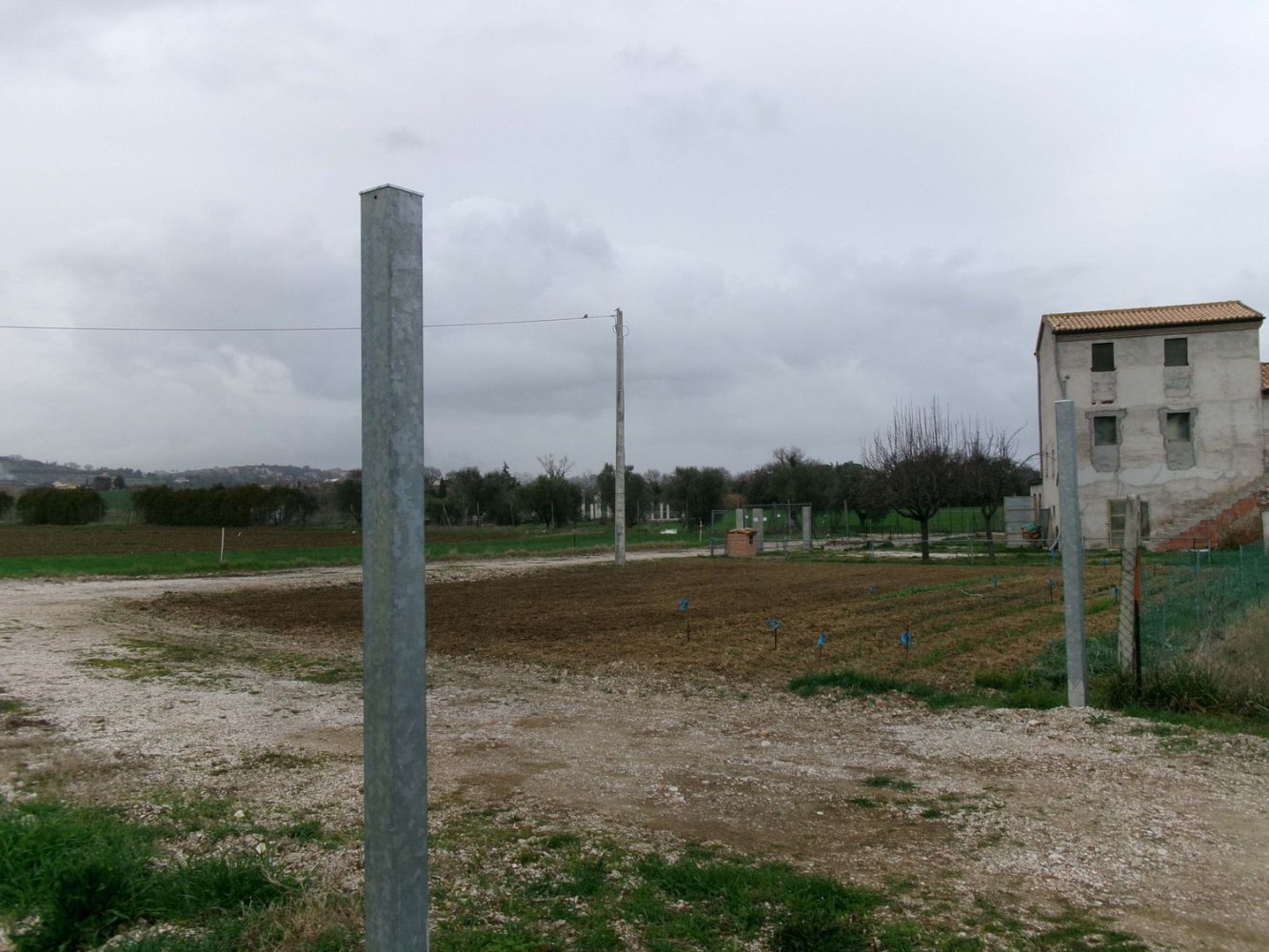 11 rooms House in Monsano, Italy No. 19723