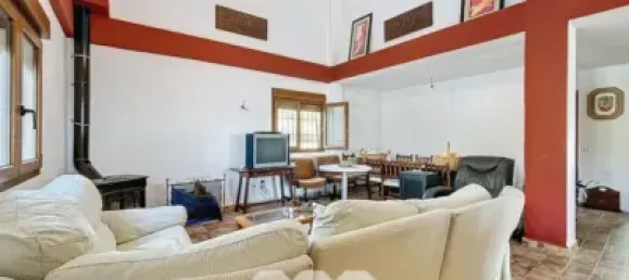 4 bedrooms House in Alcaucin, Spain No. 45150 6