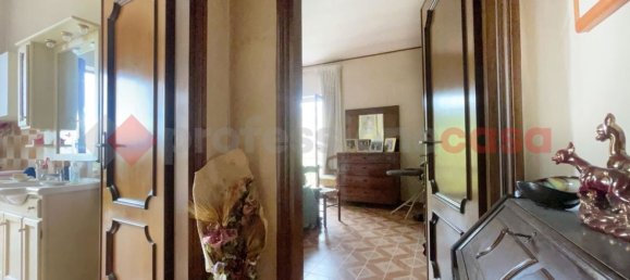 6 rooms House in Cantalice, Italy No. 5762 8