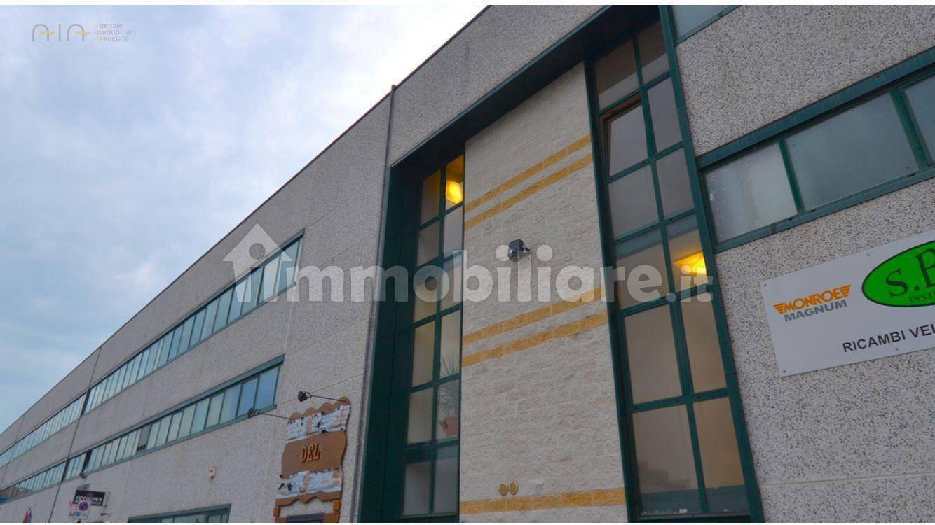 3-Zimmer Büro in San Benedetto del Tronto, Italy, Nr. 69536