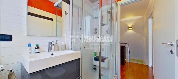 Duplex de 3 divisões em Legnano, Italy N.º 261220 32