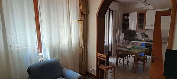 Квартира с 8 спальнями в Ареццо, Италия № 312465 2