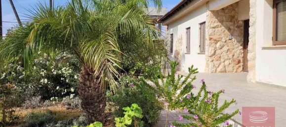 Вилла с 5 спальнями в Паралимни, Кипр № 18358 8