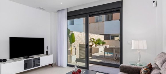 Casa de 4 dormitorios en Guardamar del Segura, Spain No. 176578 10