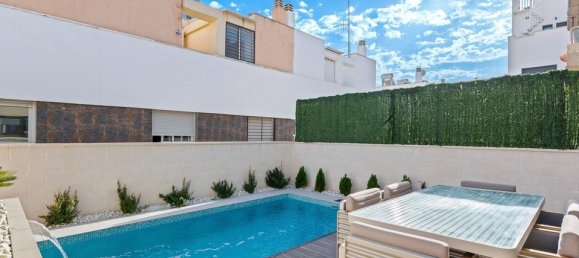 Casa de 4 dormitorios en Guardamar del Segura, Spain No. 176578 7