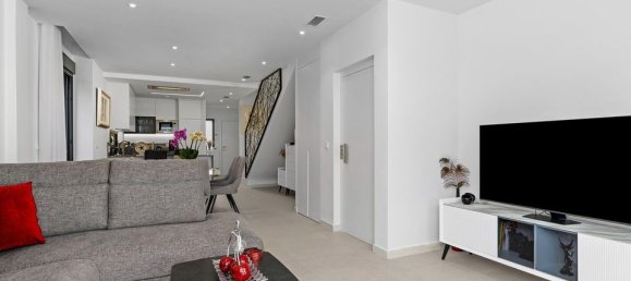 Casa de 4 dormitorios en Guardamar del Segura, Spain No. 176578 13