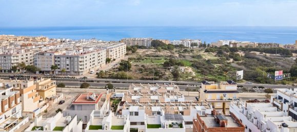 Casa de 4 dormitorios en Guardamar del Segura, Spain No. 176578 4