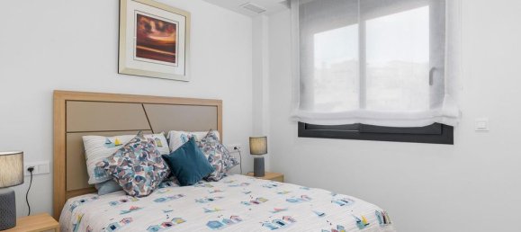 Casa de 4 dormitorios en Guardamar del Segura, Spain No. 176578 33