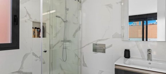 Casa de 4 dormitorios en Guardamar del Segura, Spain No. 176578 24