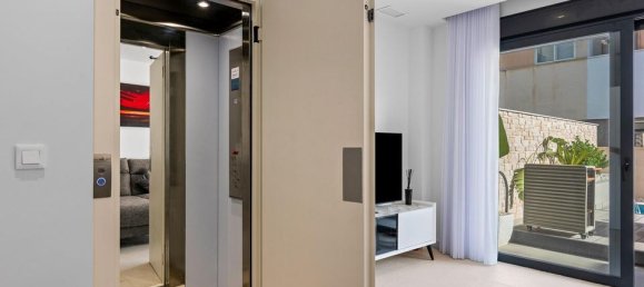 Casa de 4 dormitorios en Guardamar del Segura, Spain No. 176578 19