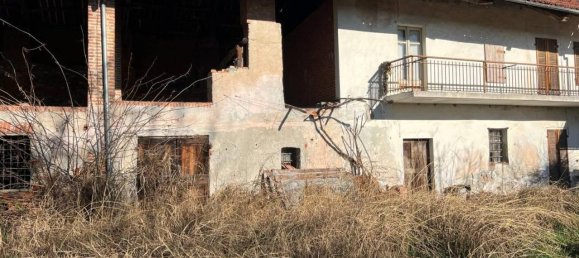 4 rooms House in Costigliole Saluzzo, Italy No. 64280 8