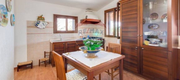 5 bedrooms Villa in Alcamo, Italy No. 328478 14